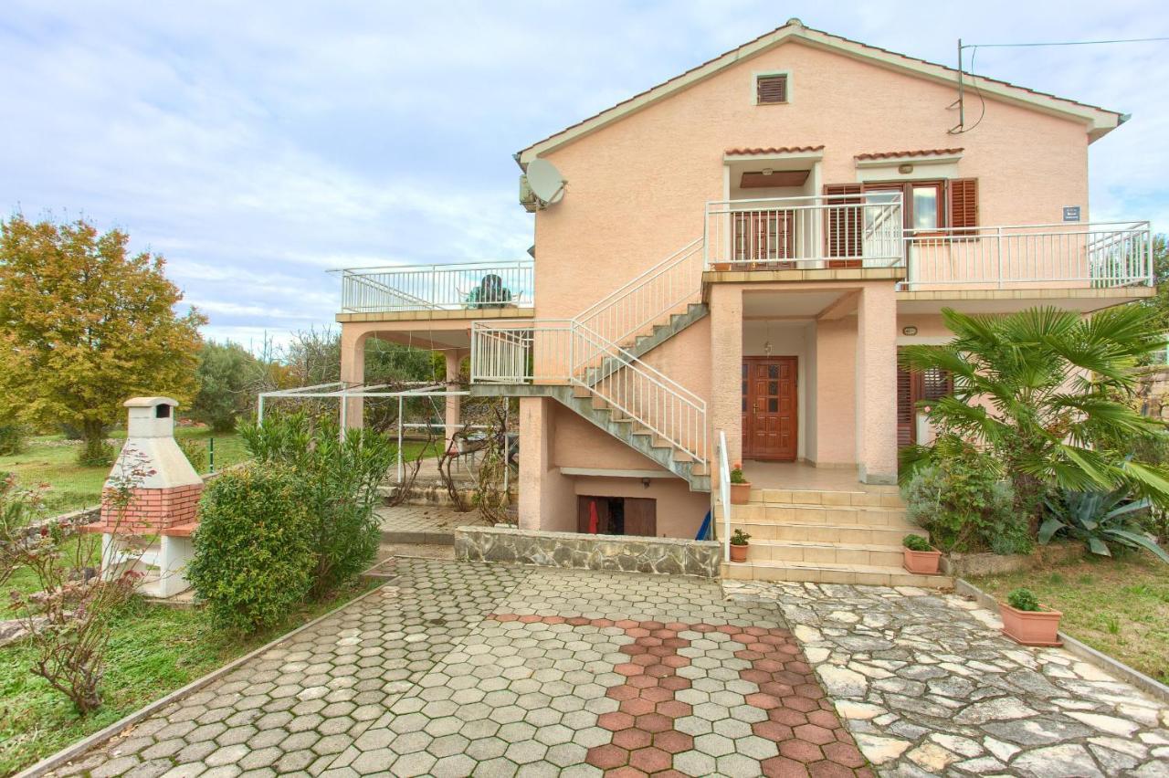 Rasopasno Apartment With Terrace And Private Parking ภายนอก รูปภาพ